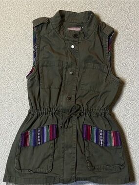 Harper Olive Green Cotton Sleeveless Utility Vest with Woven Accents